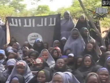 Η Μπόκο Χαράμ απελευθέρωσε μετά από τρία χρόνια κράτησης 82 μαθήτριες